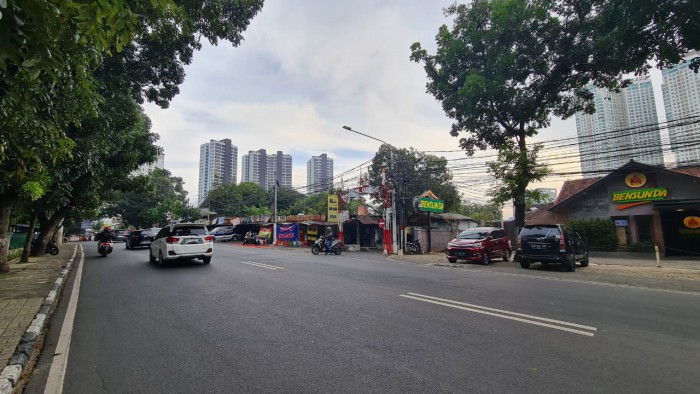 Rumah disewakan di Gandaria Kebayoran Baru Jakarta Selatan